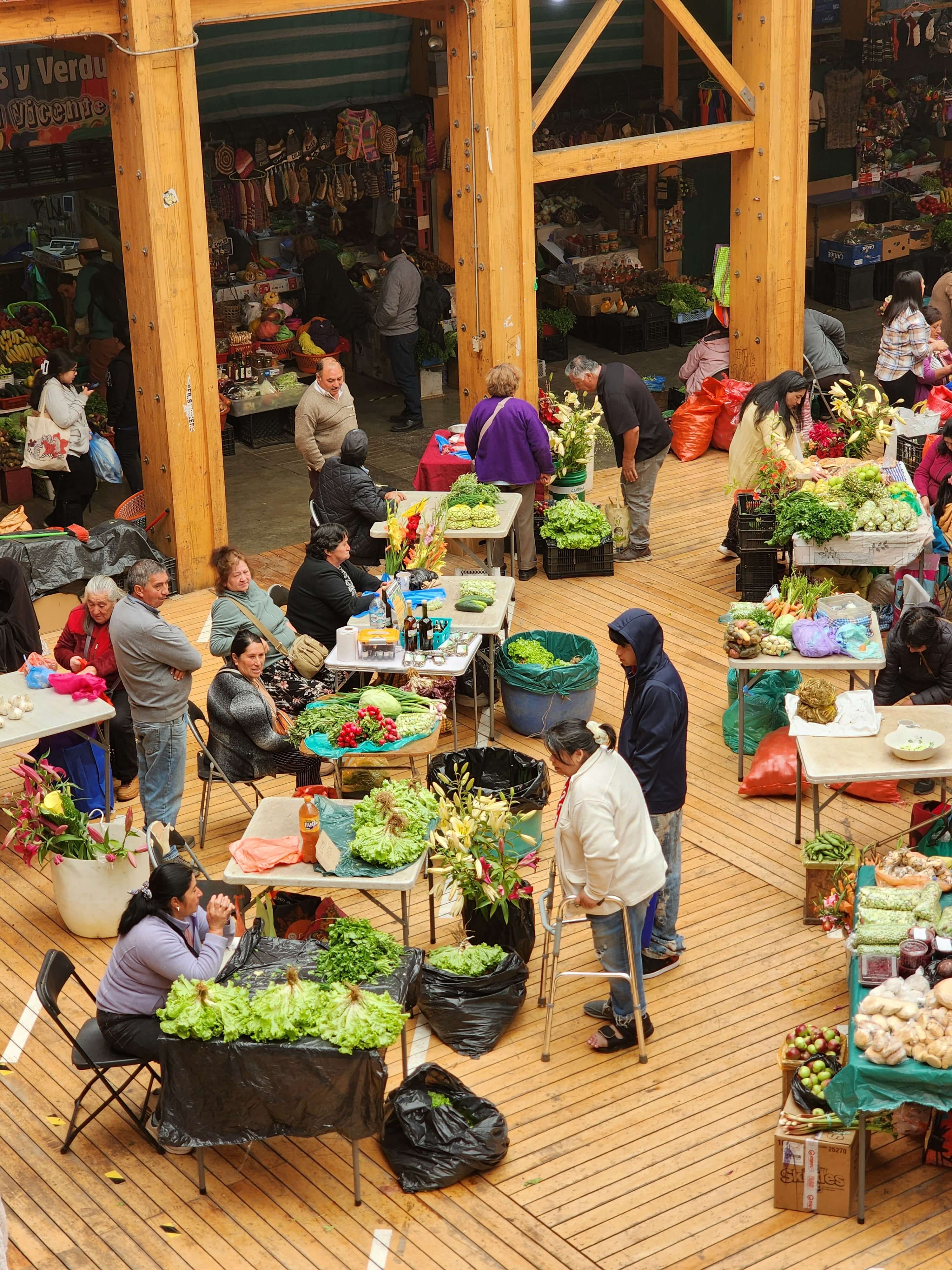 Interior de la Feria Yumbel